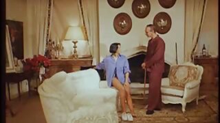 Bẩn thỉu Nhật Bản chó cái với bím tóc cho sexvietcom rắn thổi kèn trên máy ảnh